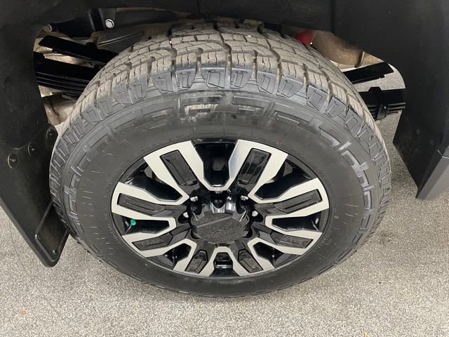 Used 2024 GMC Sierra 3500 Denali Ultimate image 18