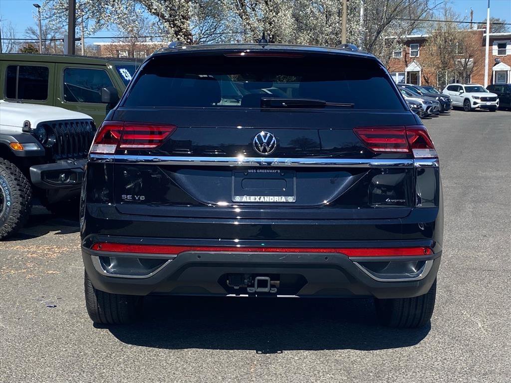 Certified 2023 Volkswagen Atlas Cross Sport SE w/ Panoramic Sunroof Package image 4