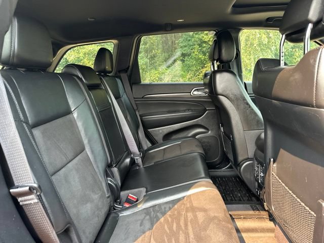 Used 2021 Jeep Grand Cherokee Laredo X AWD/4WD image 18