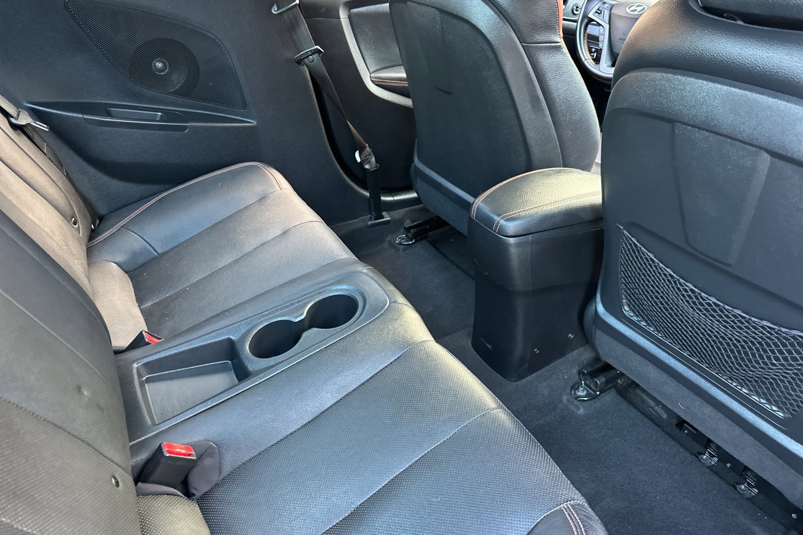 Used 2016 Hyundai Veloster Turbo image 30