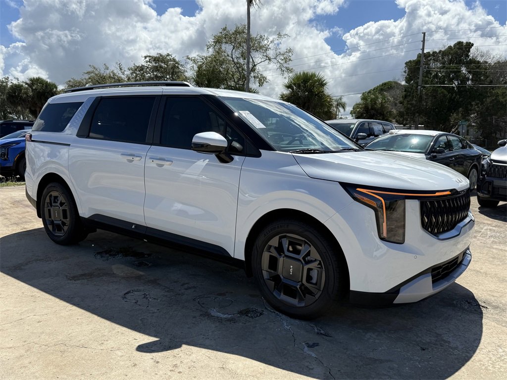 New 2026 Kia Carnival EX image 2