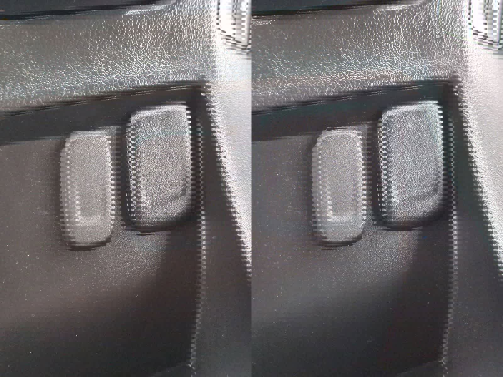 Used 2020 Chevrolet Suburban LT image 30