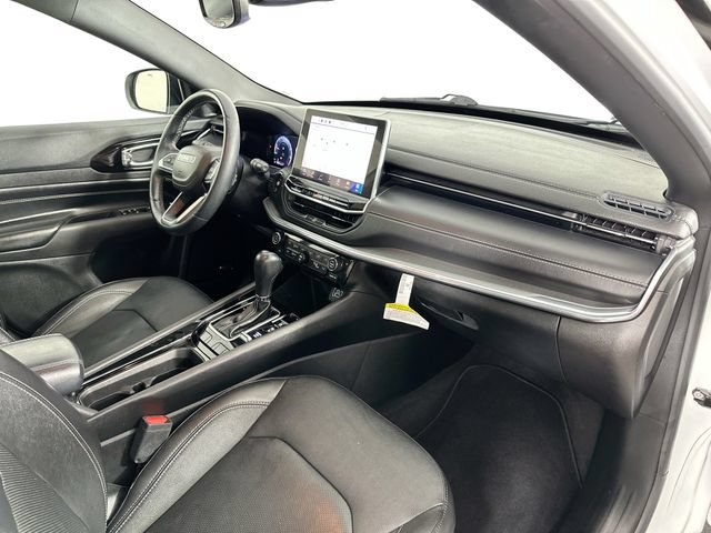 Used 2022 Jeep Compass High Altitude AWD/4WD image 32