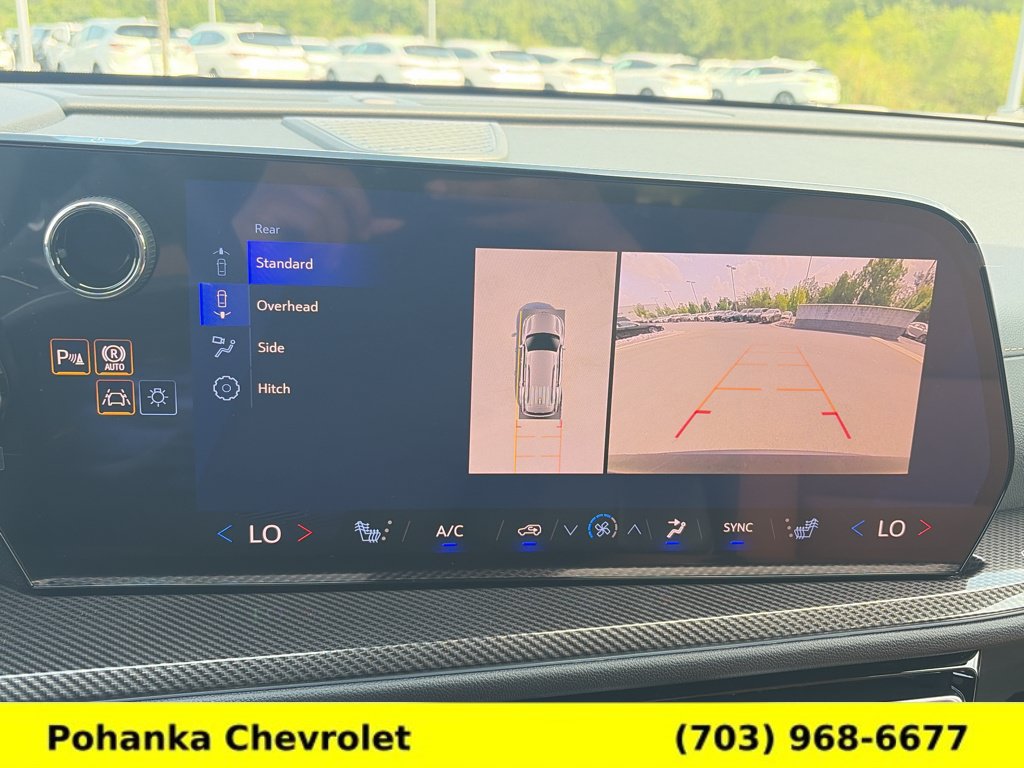 New 2027 Chevrolet Traverse Z71 w/ Enhanced Driving Package AWD/4WD image 16