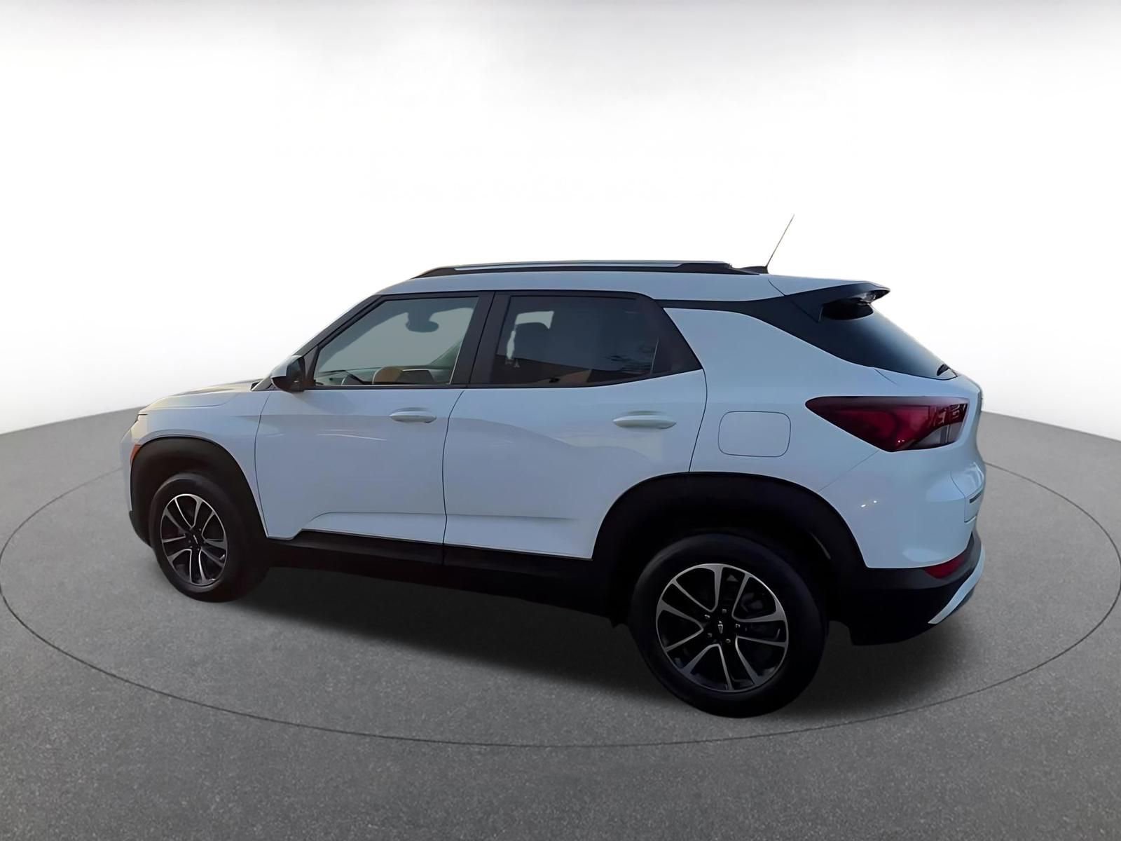 Used 2025 Chevrolet TrailBlazer LT image 10