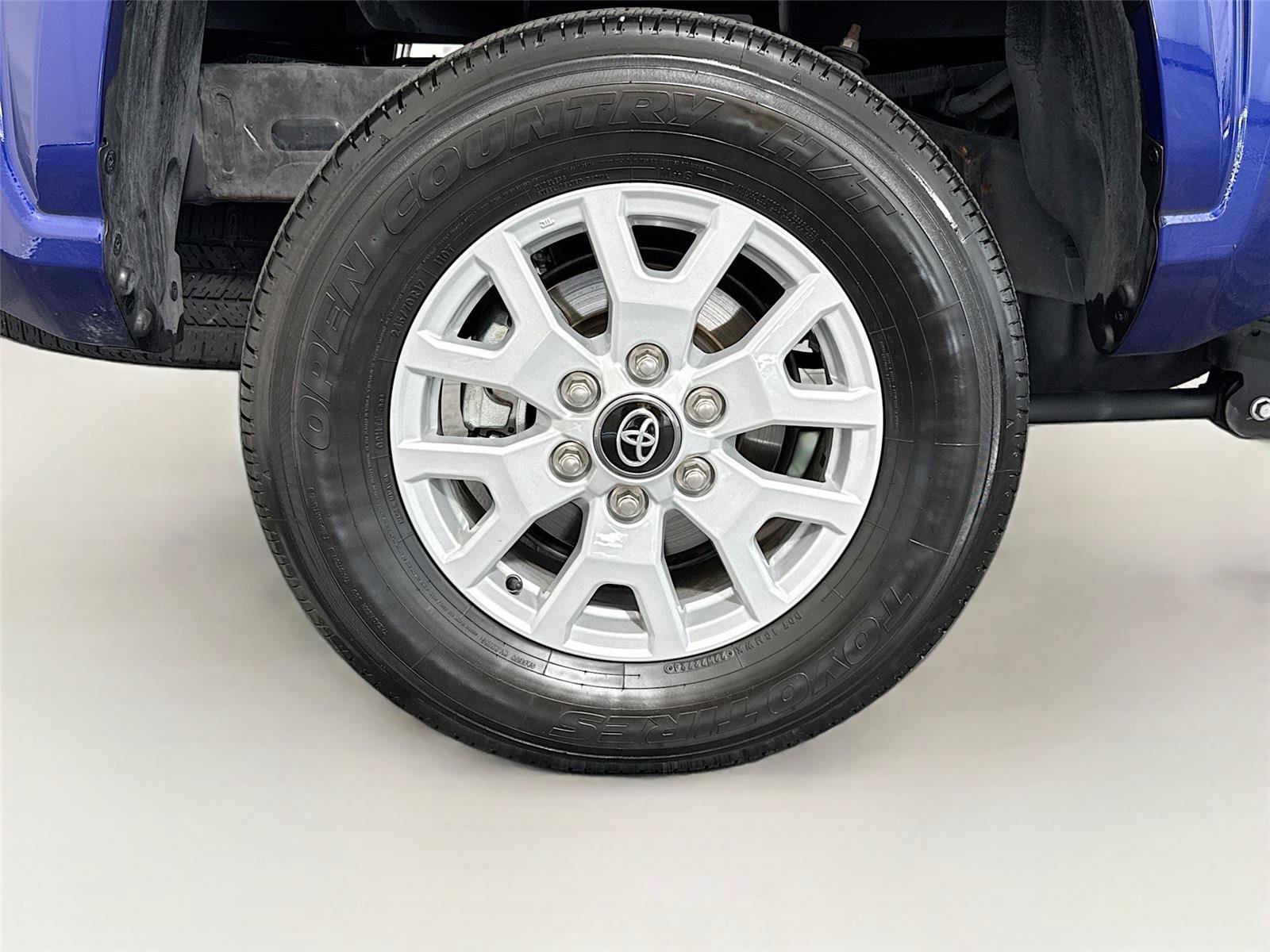 Used 2025 Toyota Tacoma SR5 RWD image 35