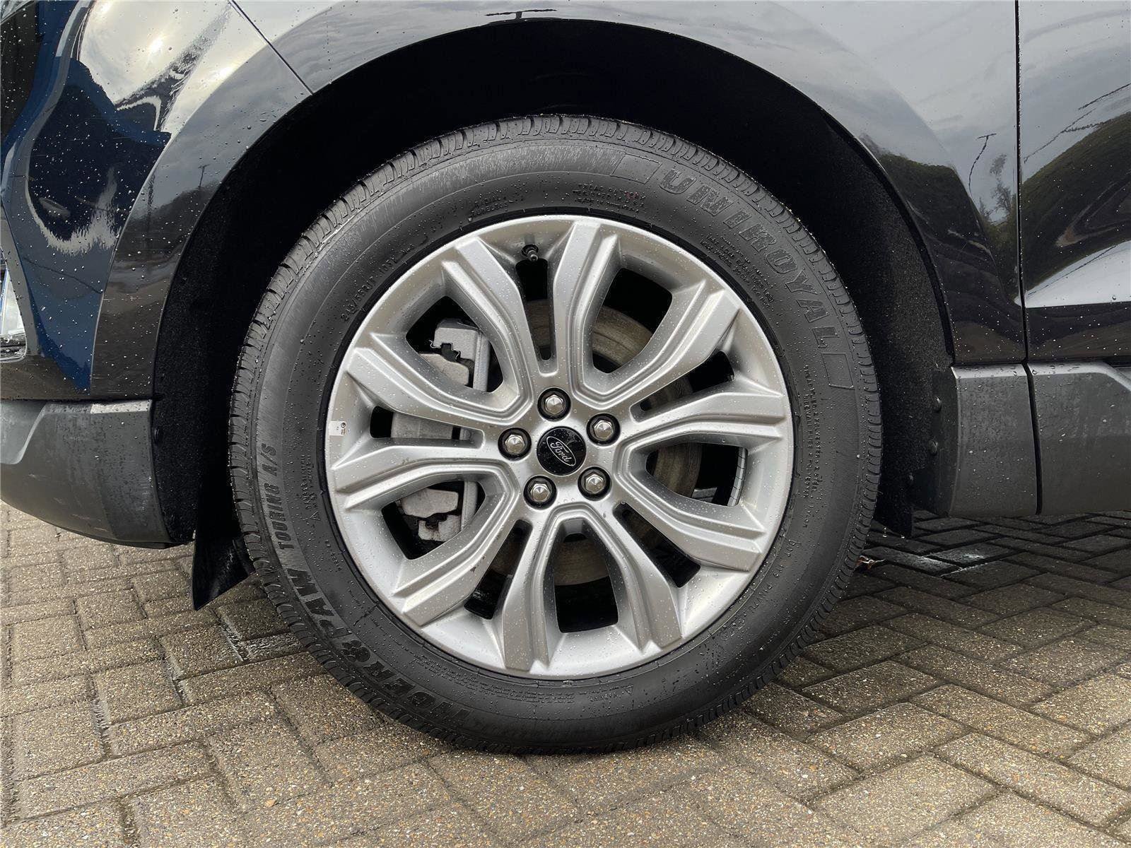 Used 2024 Ford Edge Titanium AWD/4WD image 10