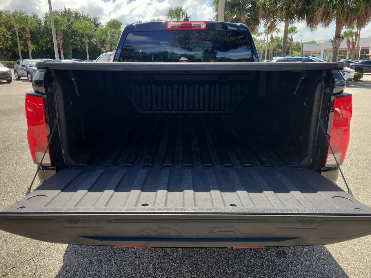 Used 2023 Chevrolet Colorado Trail Boss w/ Advanced Trailering Package AWD/4WD image 7