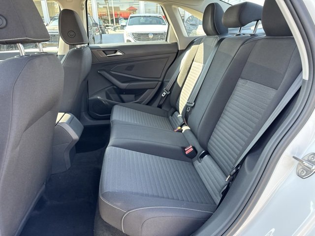 Certified 2025 Volkswagen Jetta S image 9