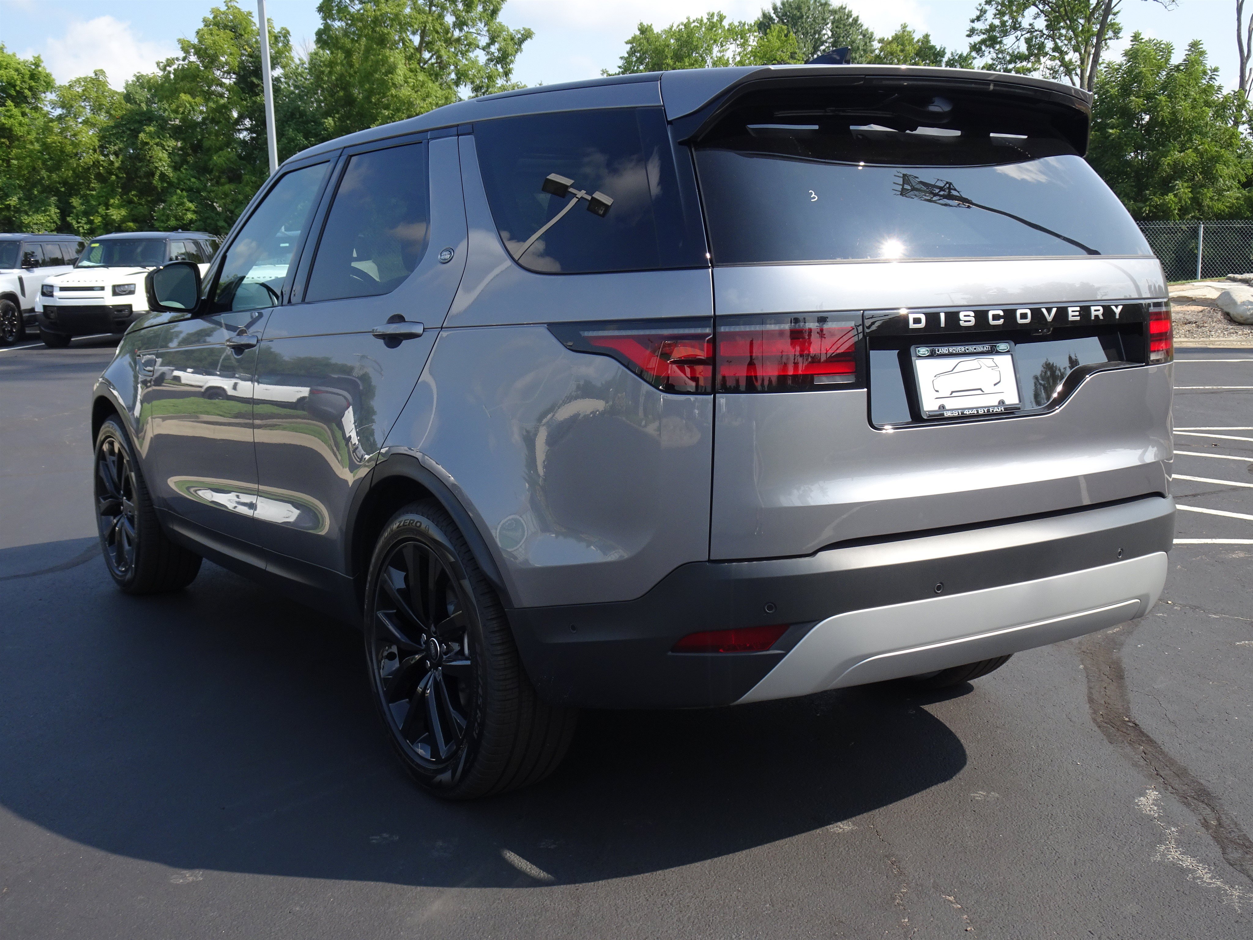 New 2026 Land Rover Discovery S AWD/4WD image 10