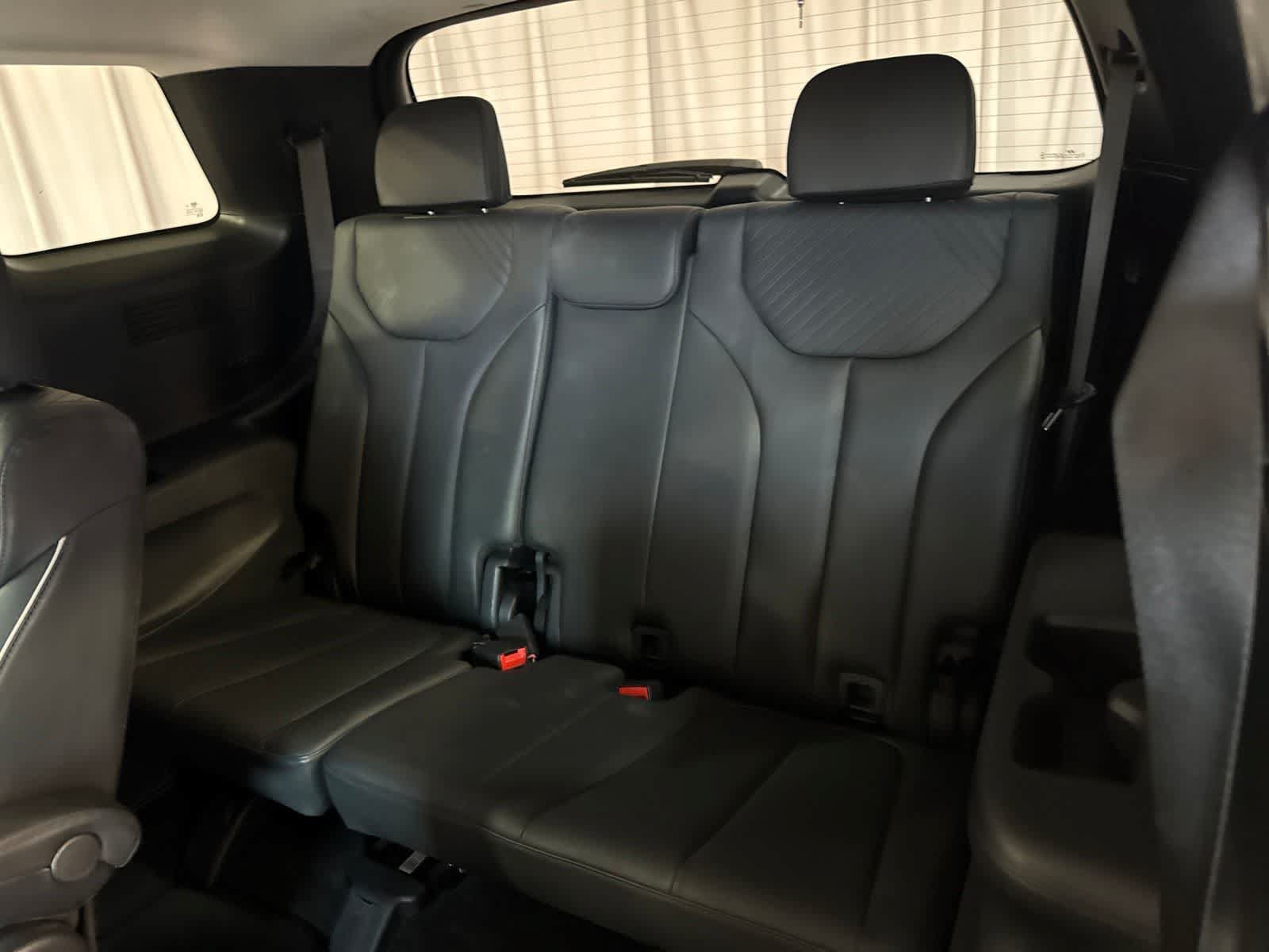 Used 2024 Hyundai Palisade SEL FWD image 15