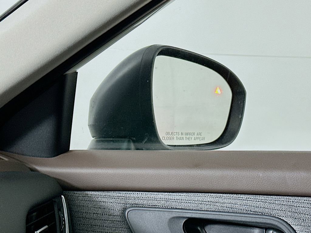 Certified 2023 Nissan Rogue S image 26