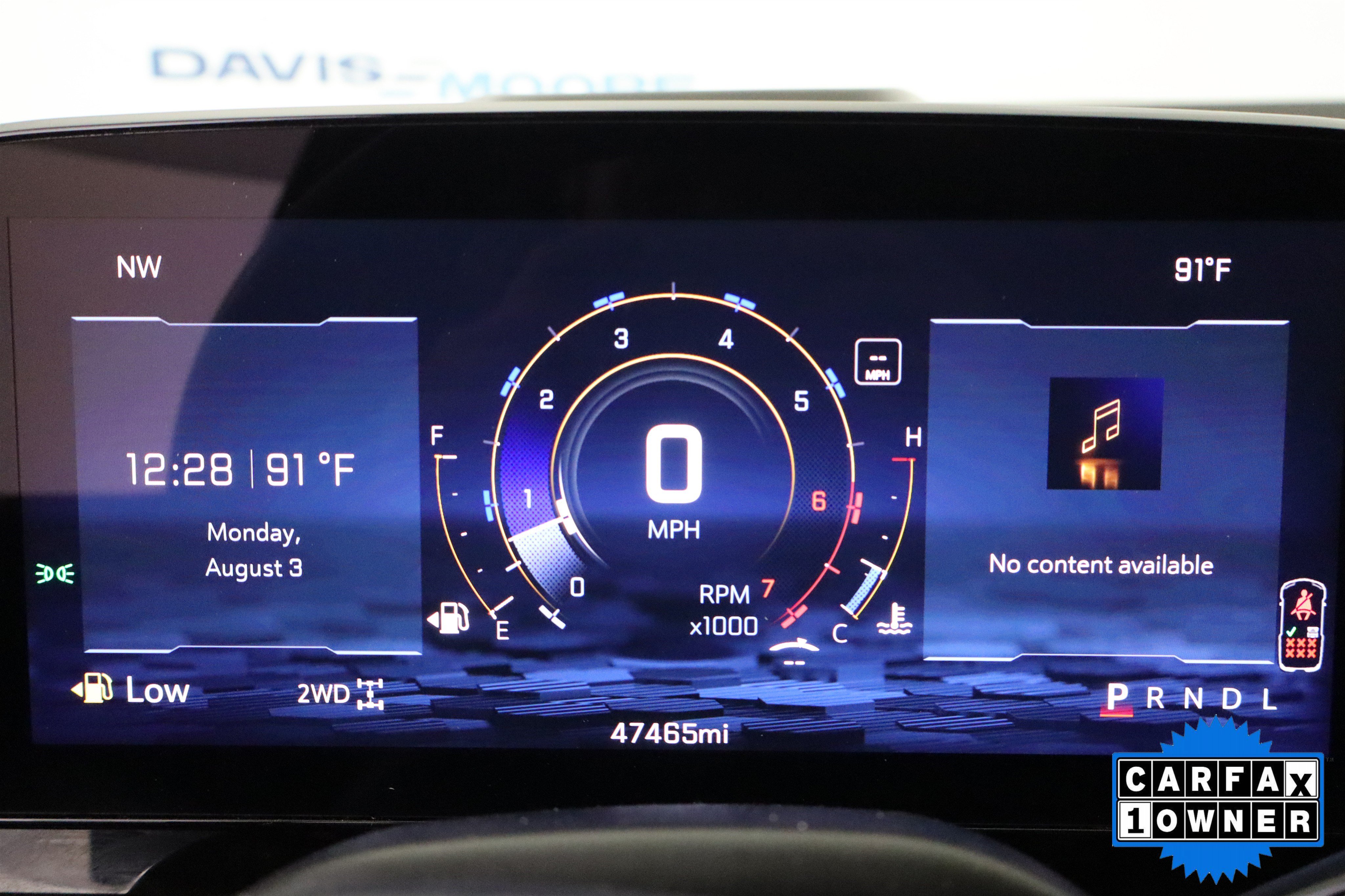 Used 2025 Chevrolet Suburban LT AWD/4WD image 18