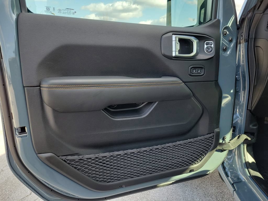New 2026 Jeep Gladiator Sport AWD/4WD image 17