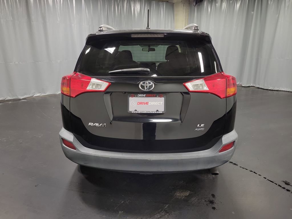 Used 2015 Toyota RAV4 LE image 7