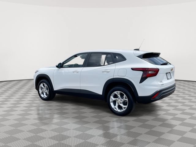 New 2026 Chevrolet Trax LS w/ LS Convenience Package FWD image 10