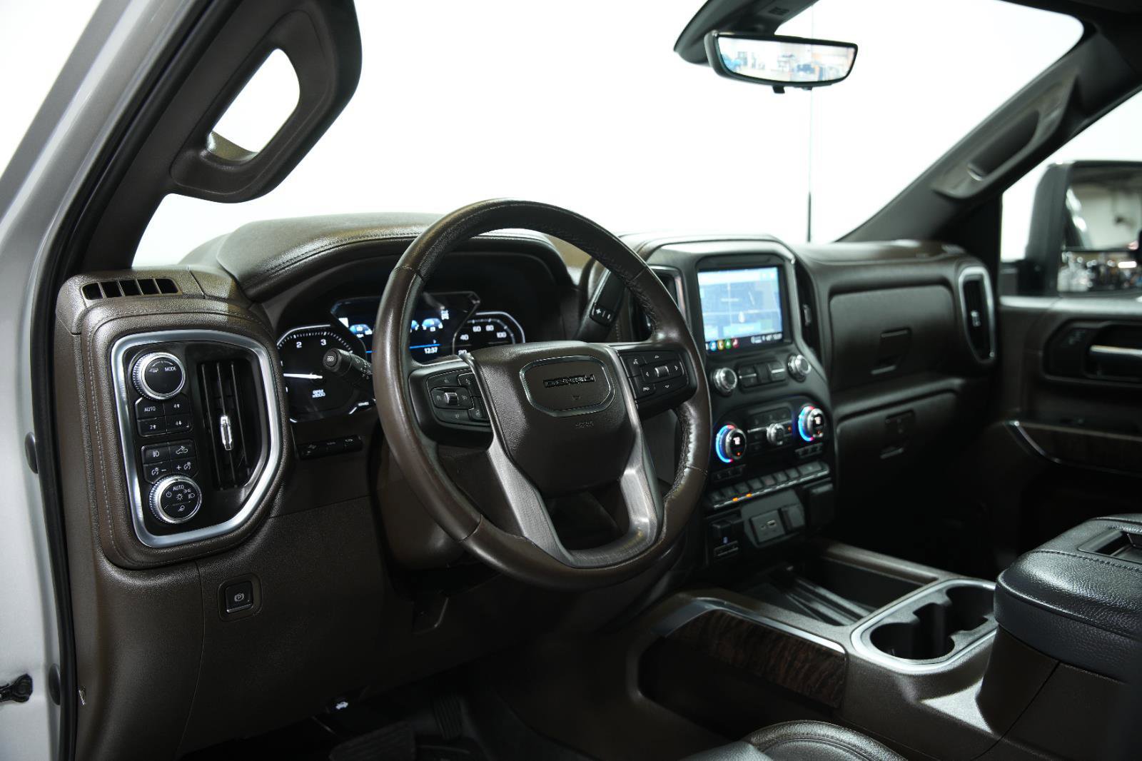 Used 2022 GMC Sierra 3500 Denali w/ Technology Package image 28