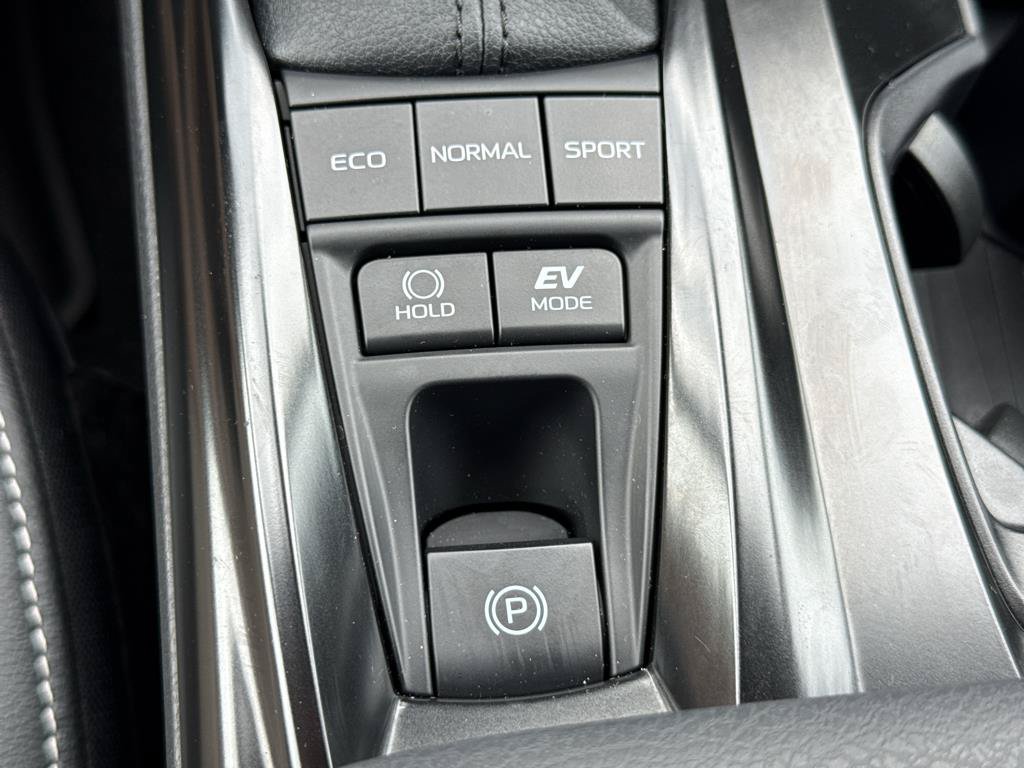 Used 2026 Toyota Camry SE FWD image 17