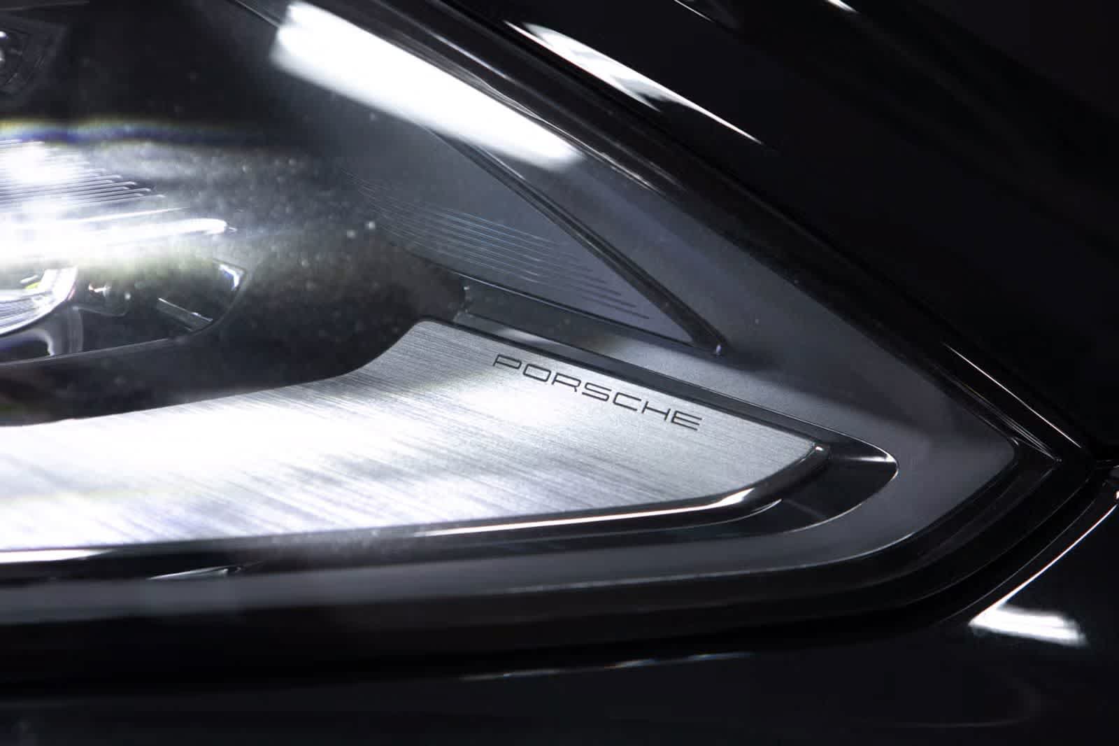 Certified 2026 Porsche Cayenne AWD/4WD image 16