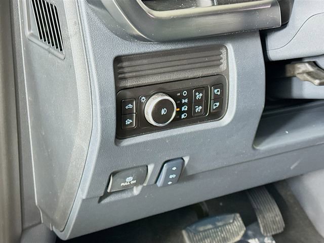 New 2026 Ford F250 Lariat w/ Chrome Package image 10