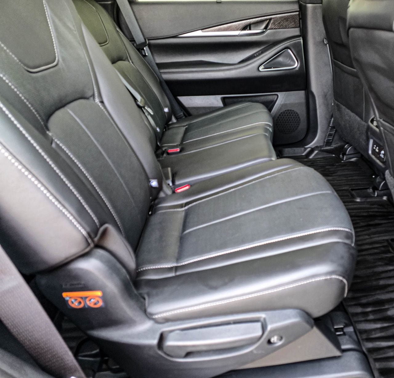 Used 2025 INFINITI QX60 Sensory w/ Vision Package AWD/4WD image 42