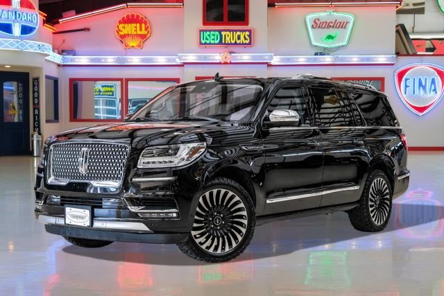 Used 2020 Lincoln Navigator L Black Label image 2