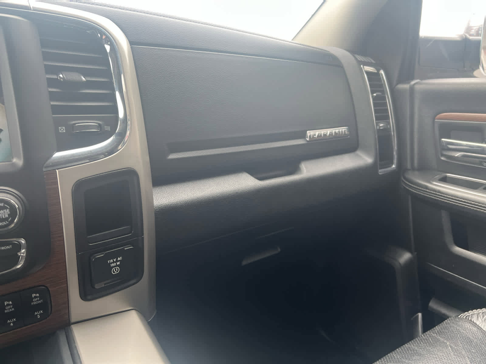 Used 2016 RAM 2500 Laramie w/ Convenience Group image 33