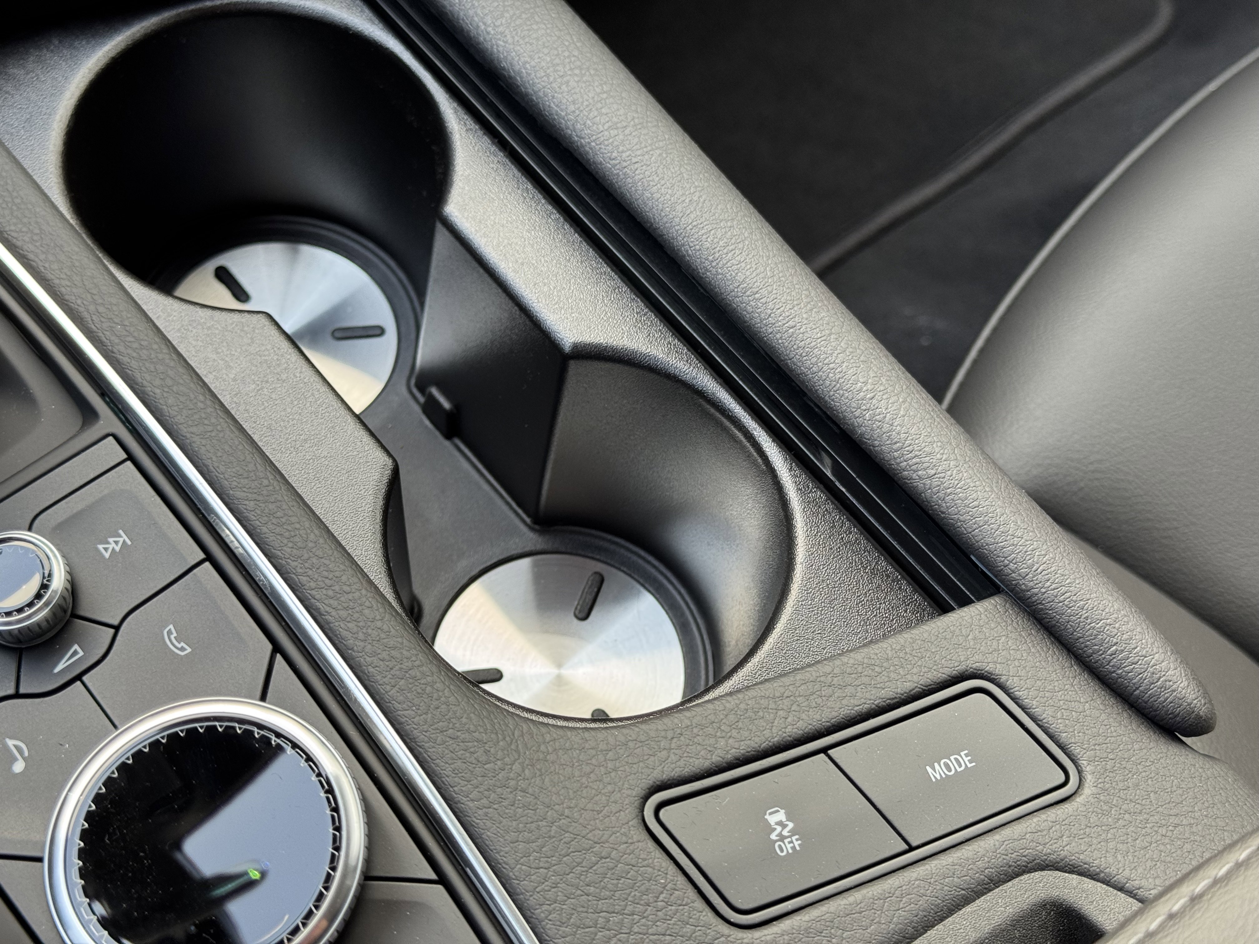 New 2025 Cadillac XT6 Luxury image 28