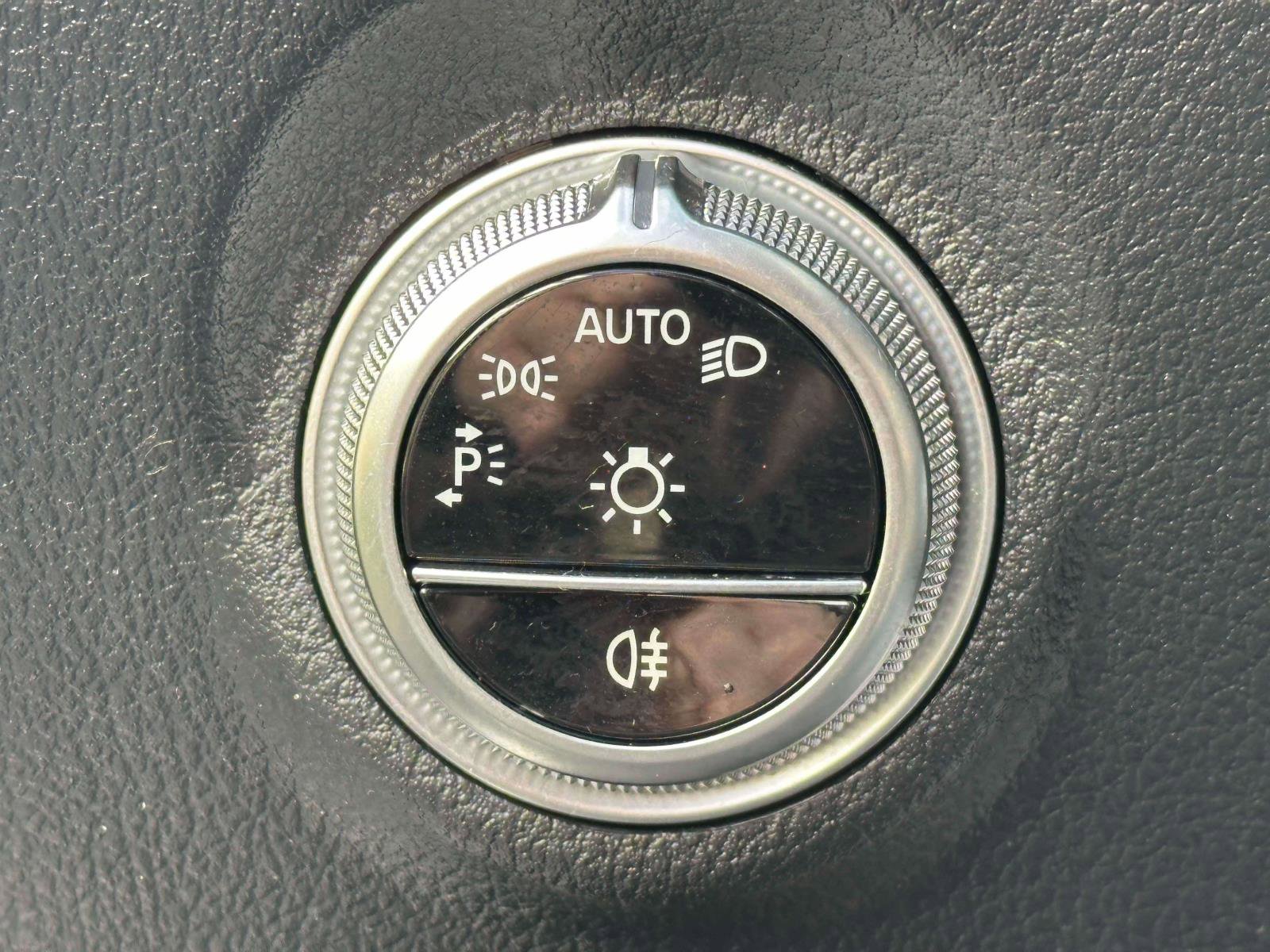 Certified 2023 Mercedes-Benz C 300 4MATIC Sedan image 18