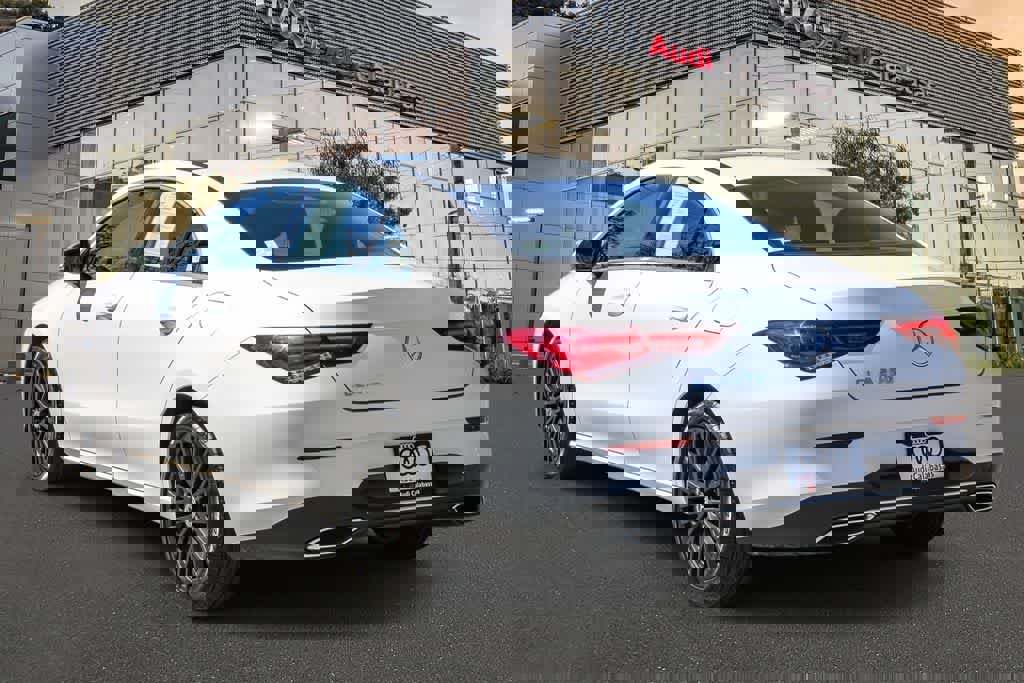 Used 2022 Mercedes-Benz CLA 250 image 2