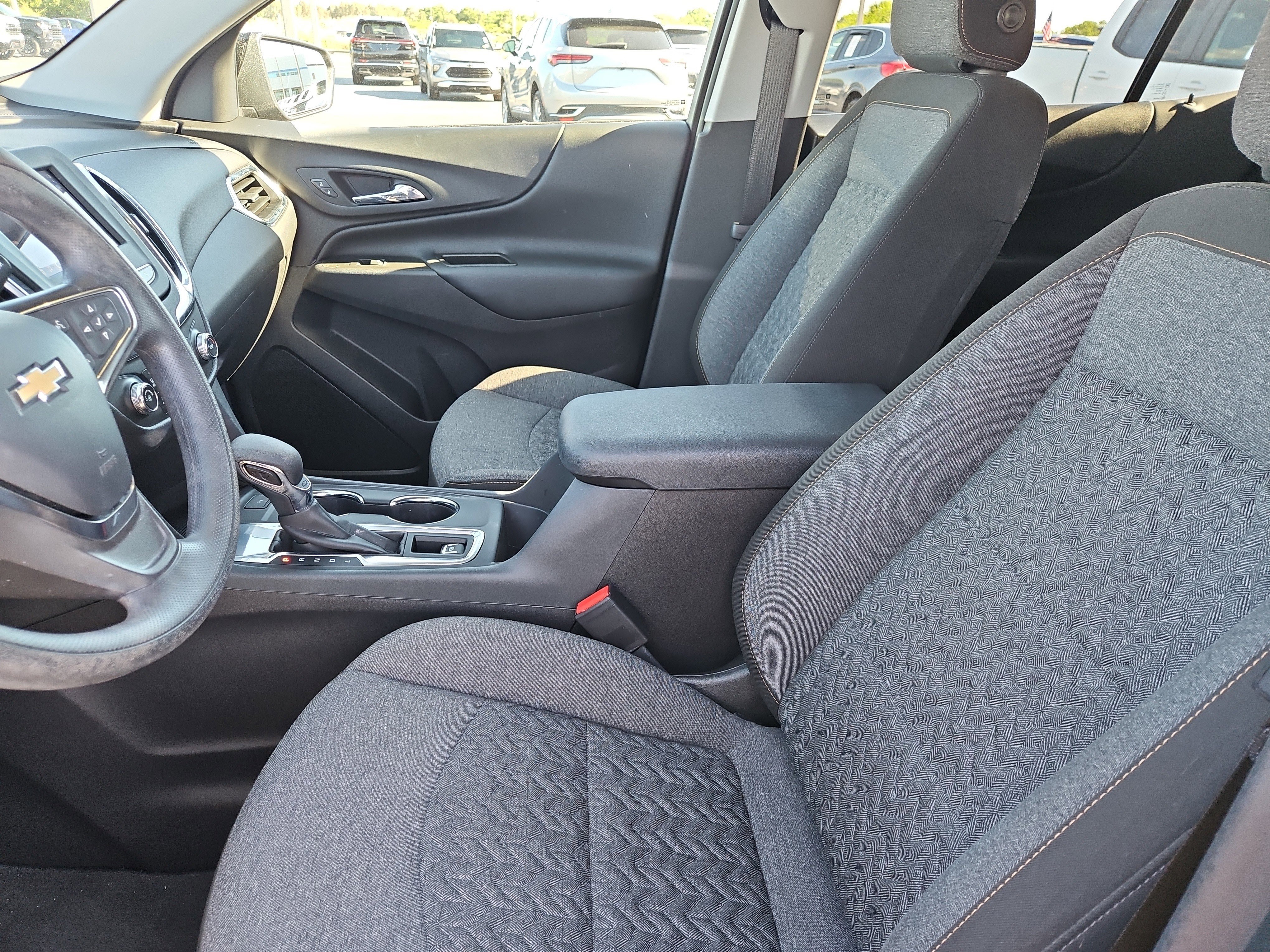 Used 2024 Chevrolet Equinox LT FWD image 15