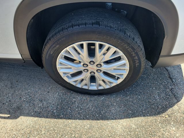 Used 2024 GMC Acadia Elevation w/ Luxury Package FWD image 7