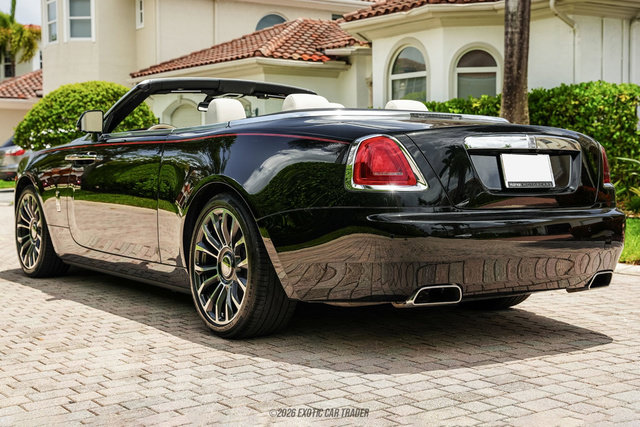 Used 2019 Rolls-Royce Dawn RWD image 6