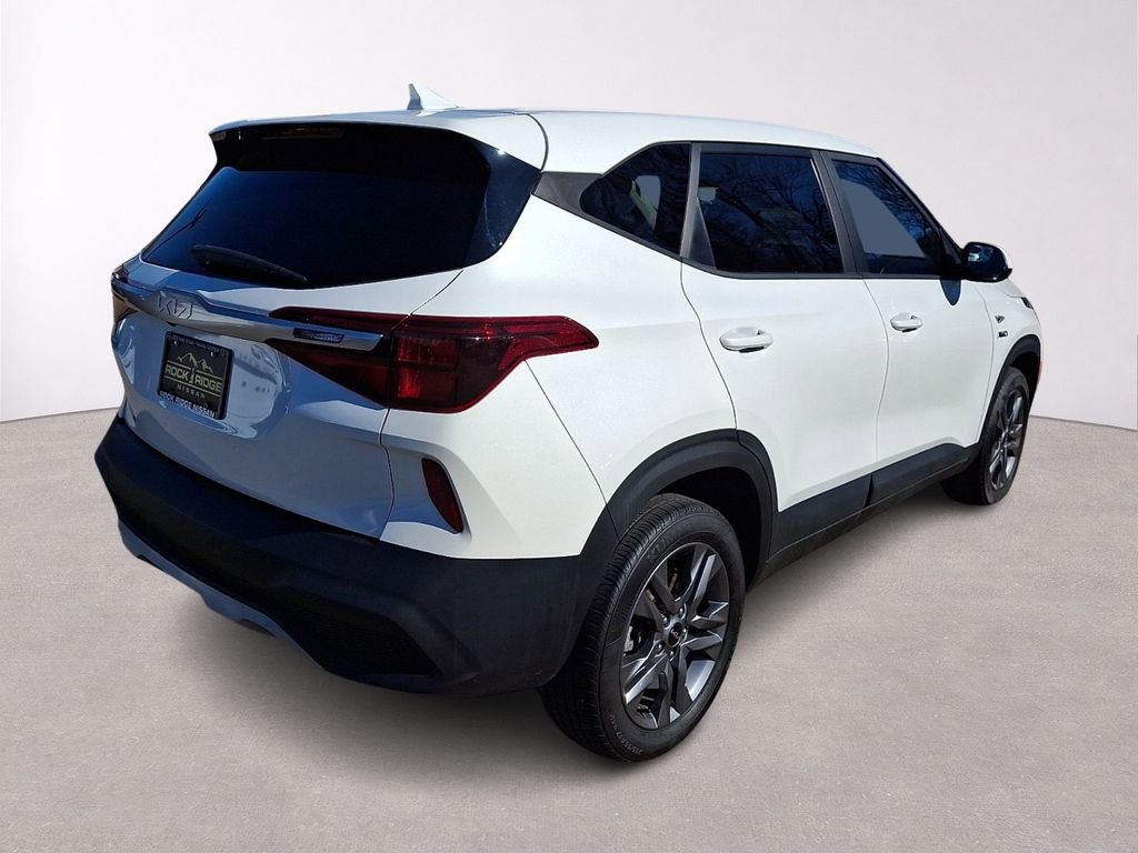 Used 2023 Kia Seltos LX image 7