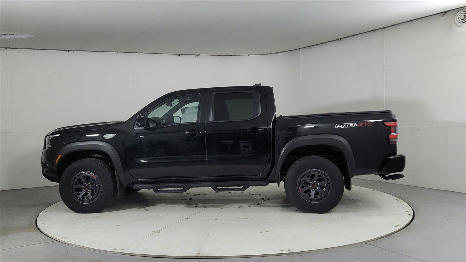 New 2025 Nissan Frontier PRO-4X image 4