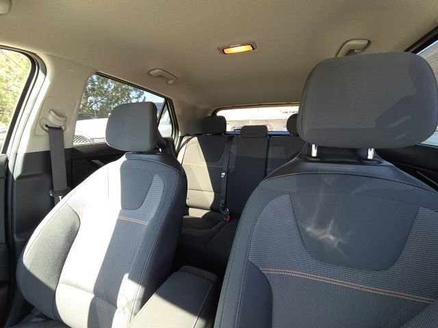 Used 2024 Kia Niro LX image 3