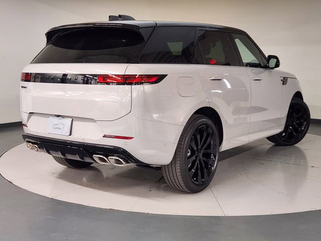 New 2026 Land Rover Range Rover Sport Dynamic SE image 2