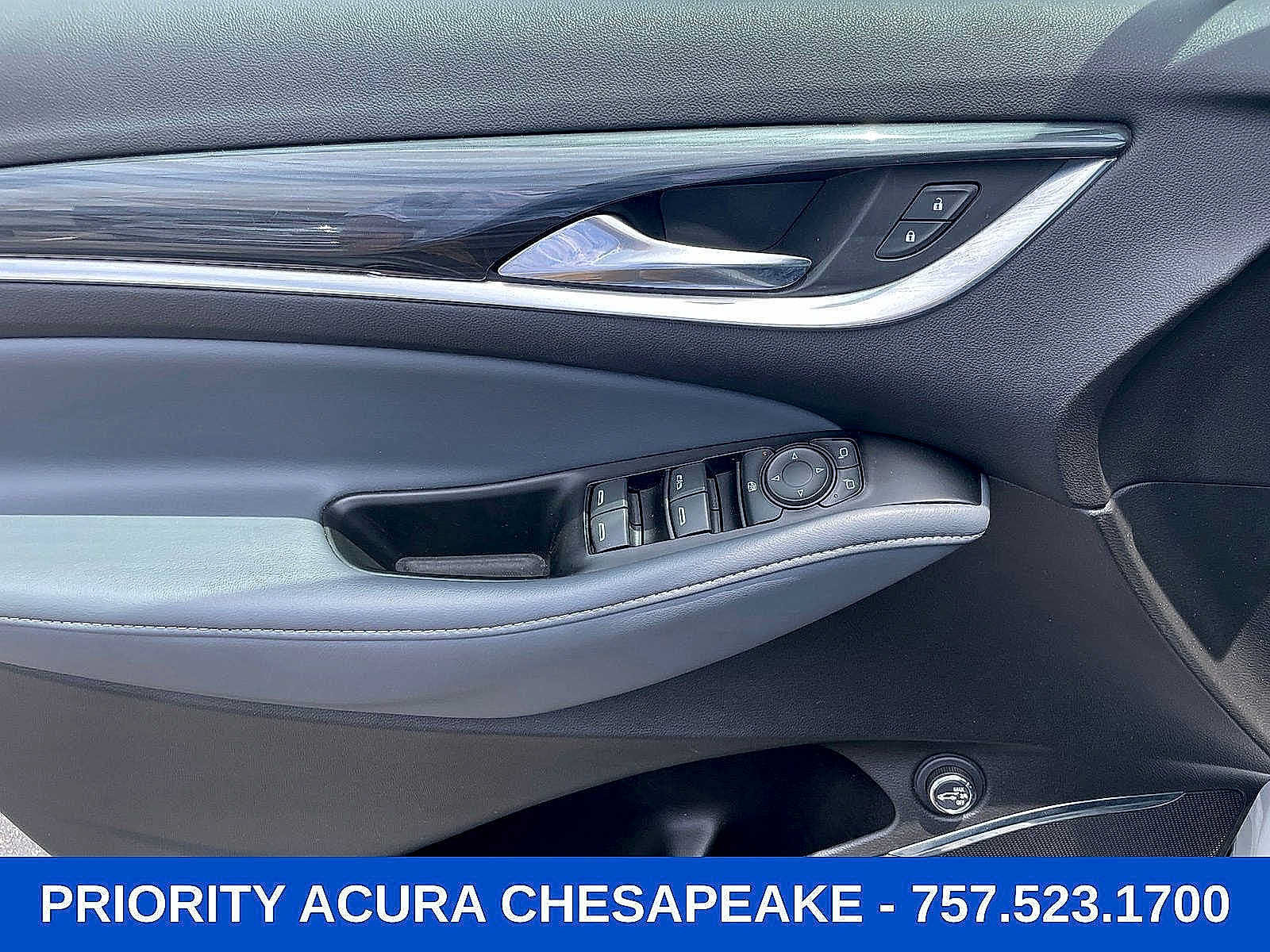 Used 2023 Buick Enclave Essence FWD image 12