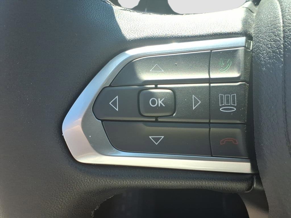 Used 2024 Jeep Compass Limited w/ Elite Group image 17