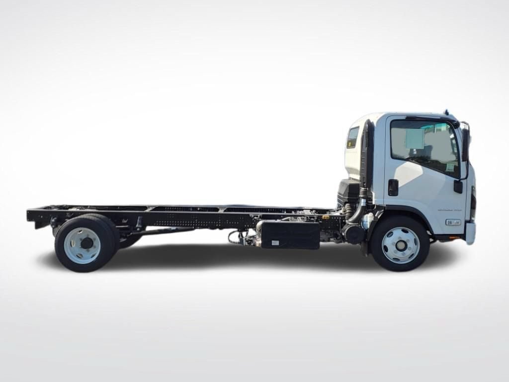 New 2025 Chevrolet Low Cab Forward 5500 XD RWD image 3