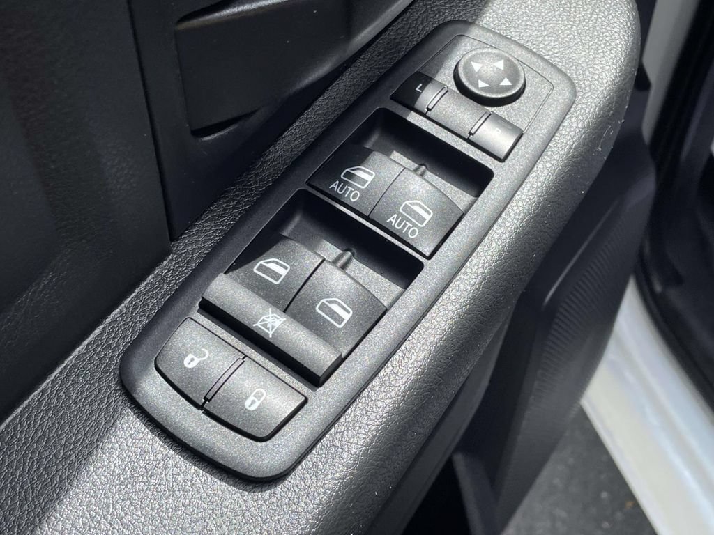 Used 2015 RAM 1500 Tradesman w/ Popular Equipment Group AWD/4WD image 17