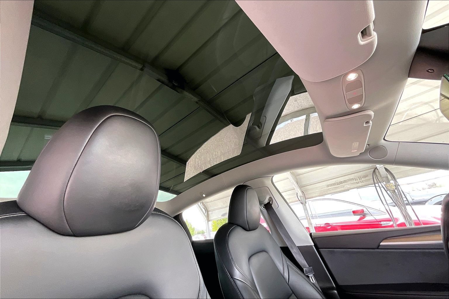 Used 2024 Tesla Model Y Long Range AWD/4WD image 22