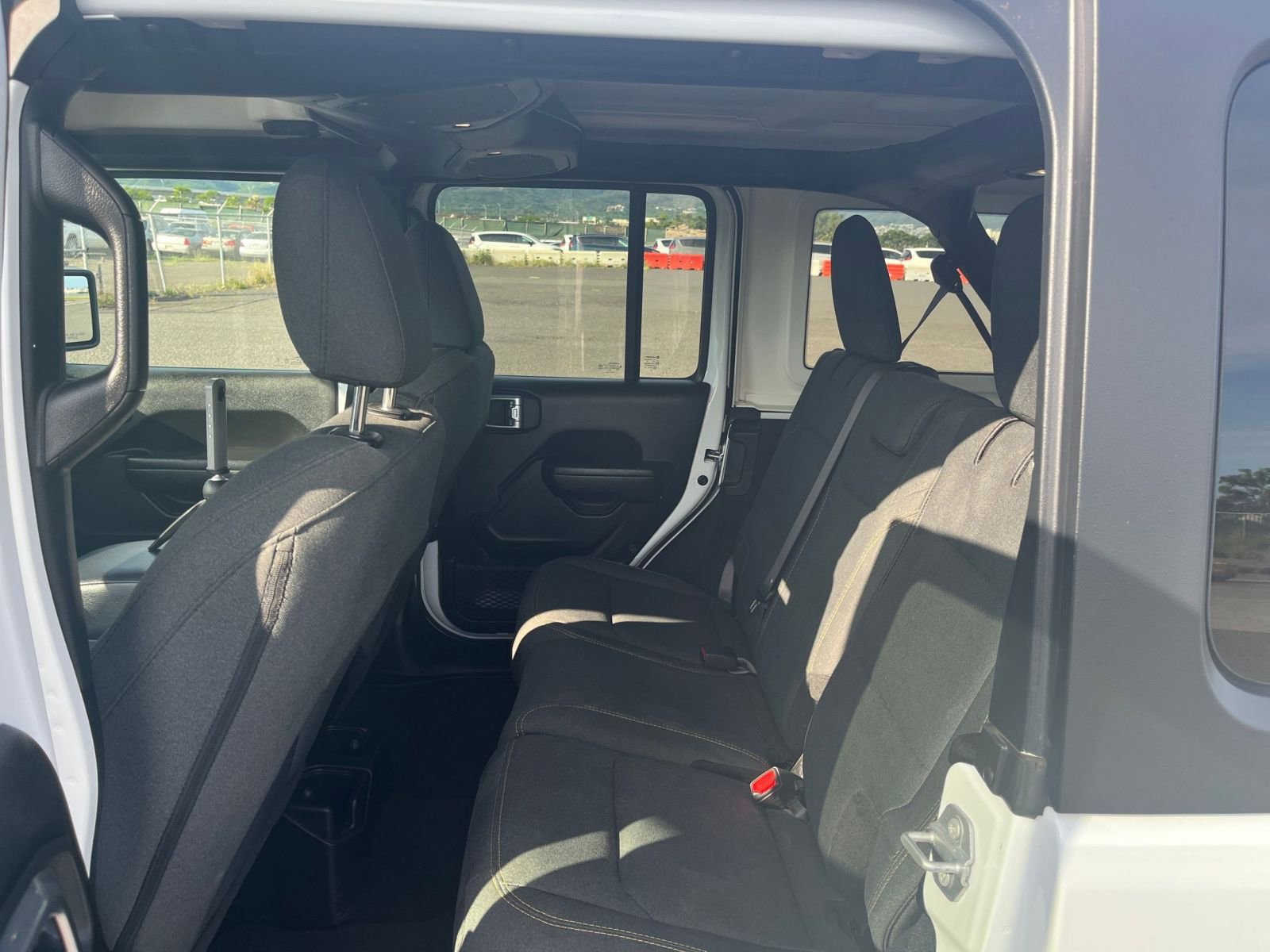 Used 2025 Jeep Wrangler Sport S AWD/4WD image 24