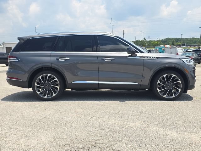 Used 2023 Lincoln Aviator Reserve w/ Equipment Group 201A AWD/4WD image 6