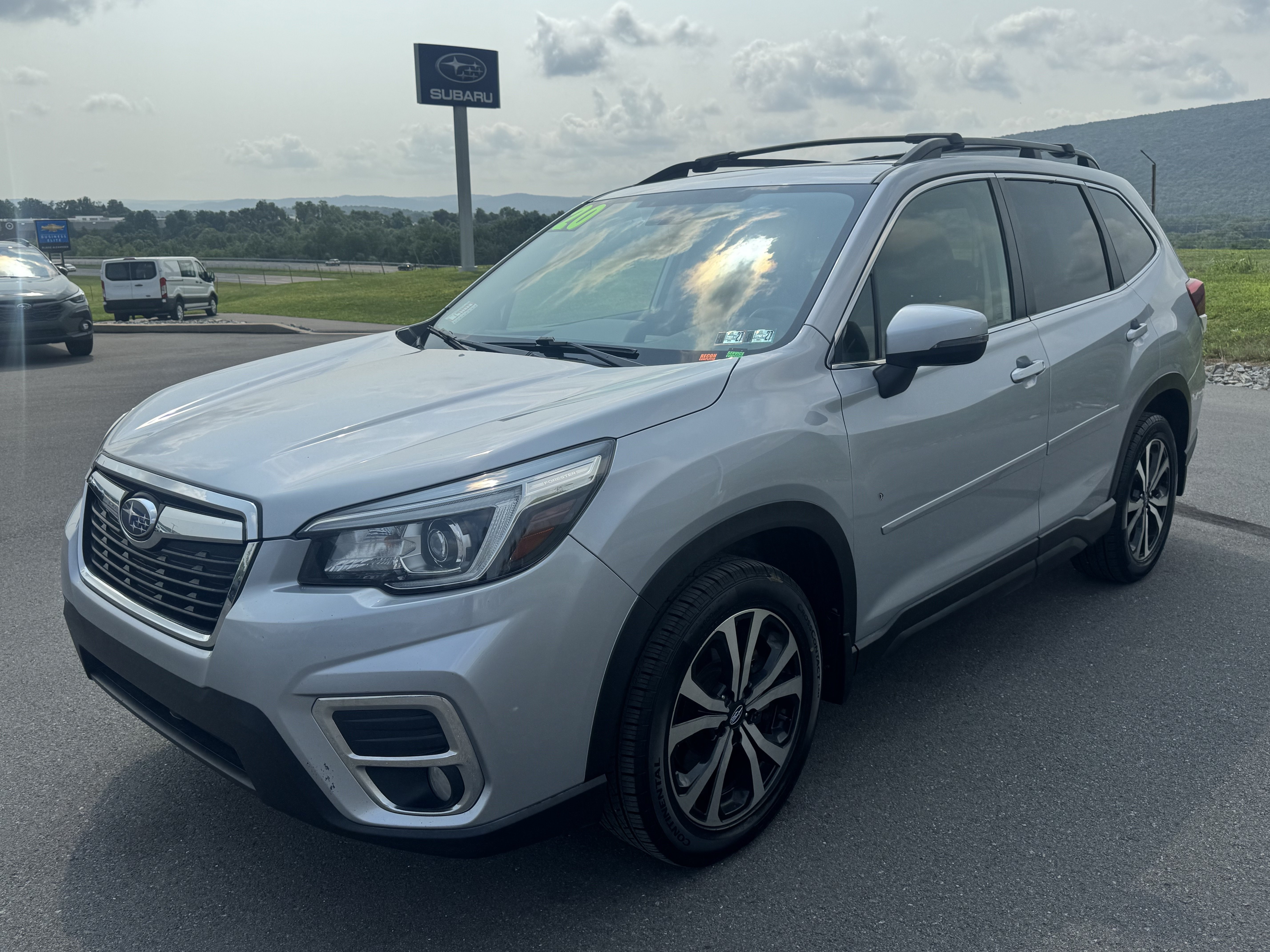 Used 2020 Subaru Forester Limited AWD/4WD image 8
