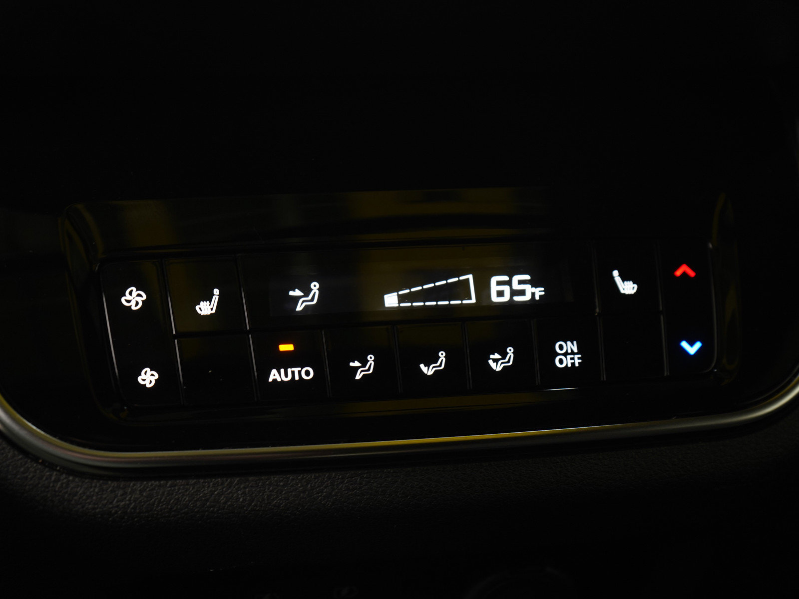 Certified 2025 Nissan Armada Platinum Reserve AWD/4WD image 23