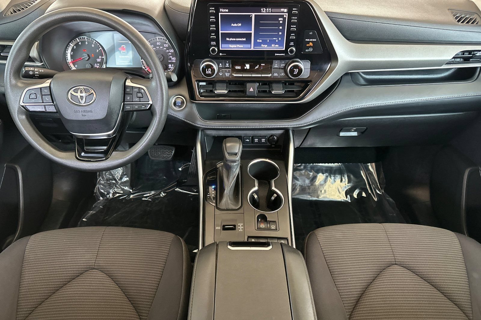 Used 2021 Toyota Highlander L FWD image 14