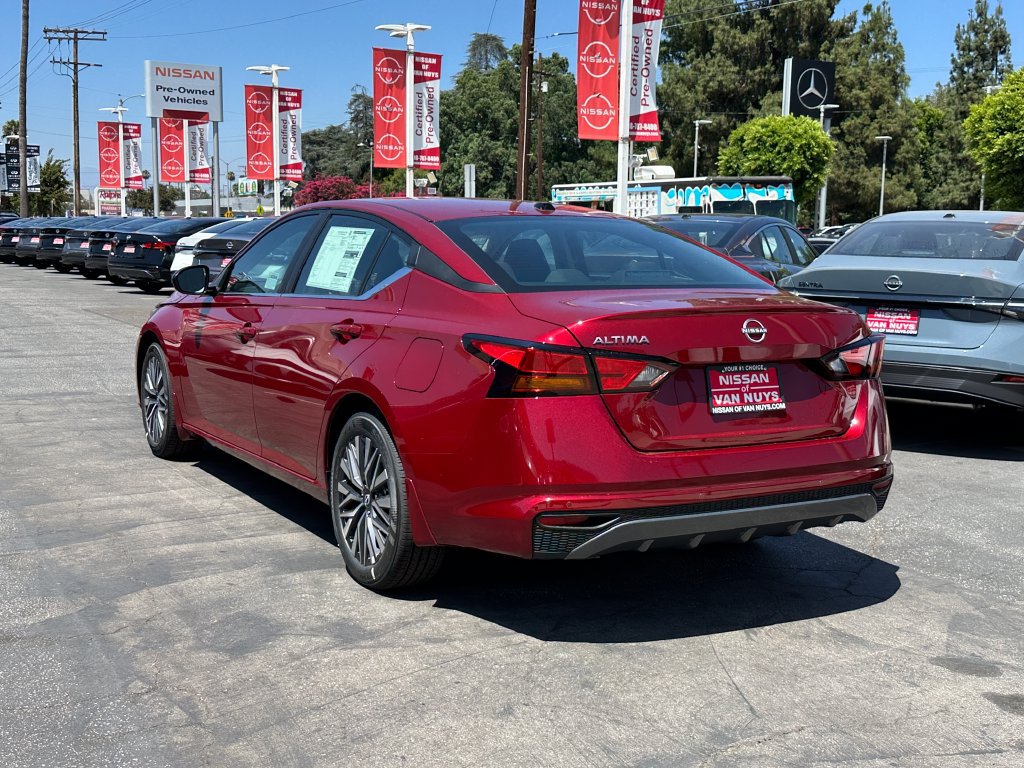 New 2026 Nissan Altima 2.5 SV FWD image 3
