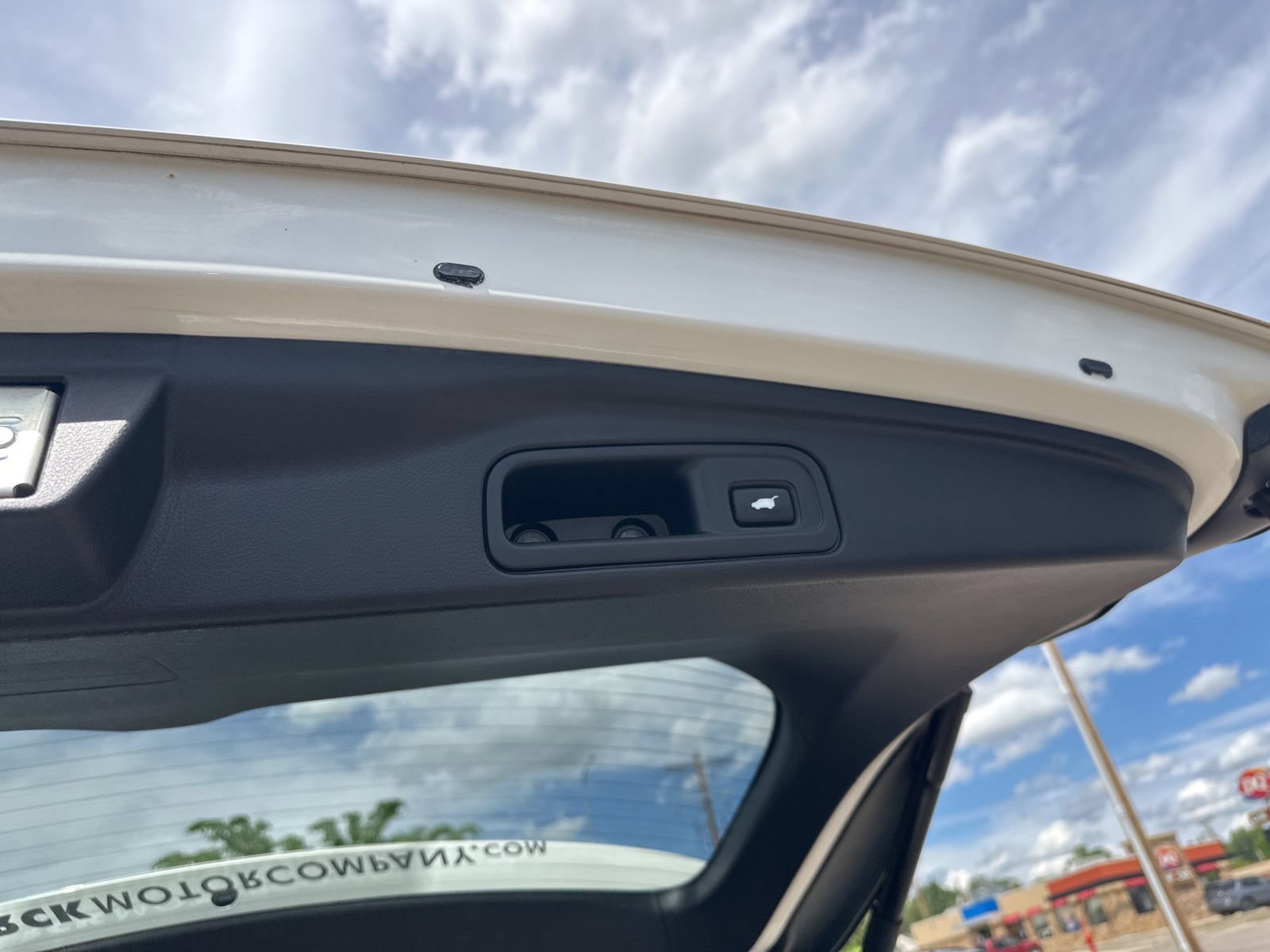 Used 2018 Honda Pilot Touring image 34