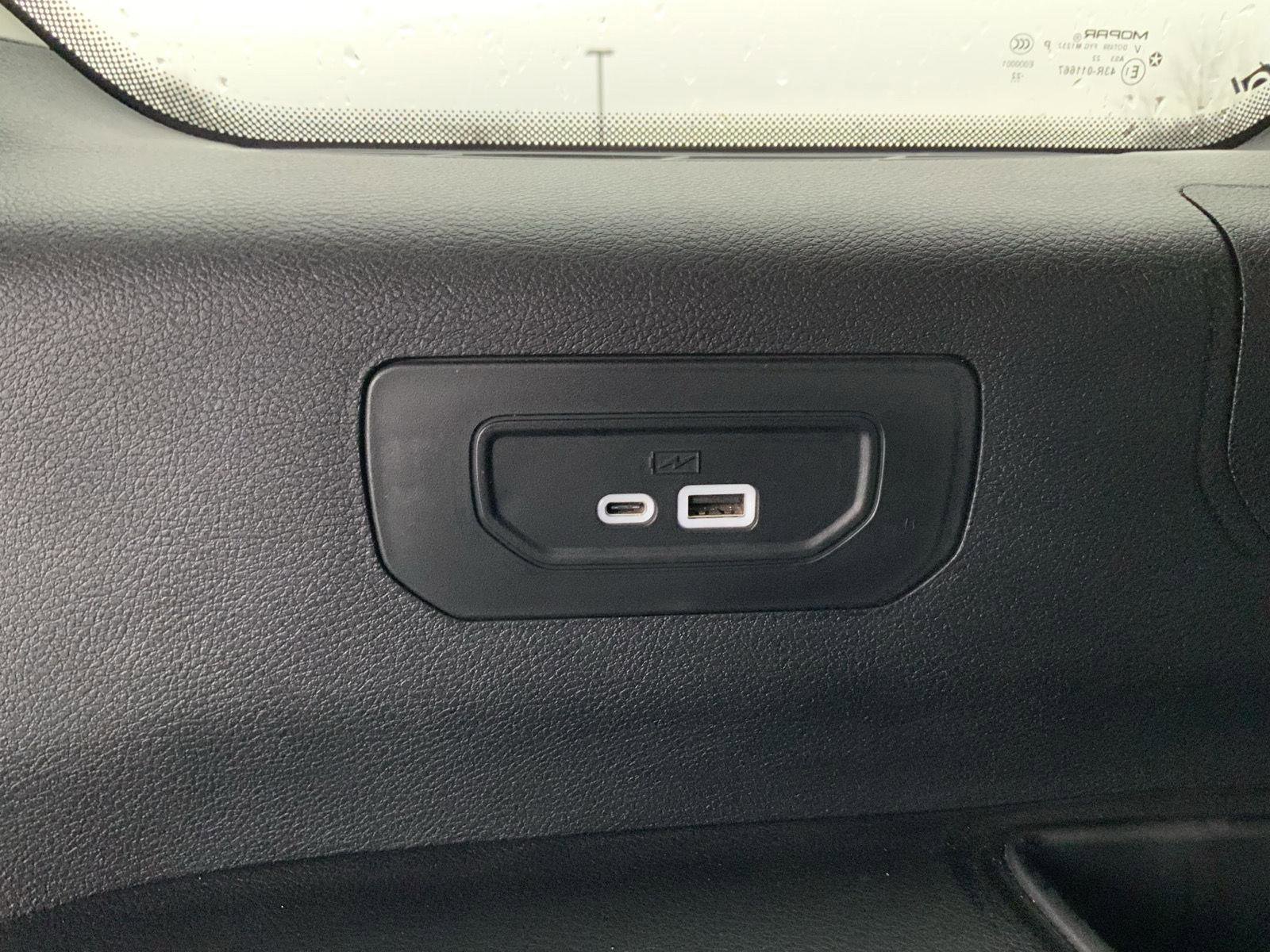 Used 2023 Jeep Grand Cherokee L Limited image 64